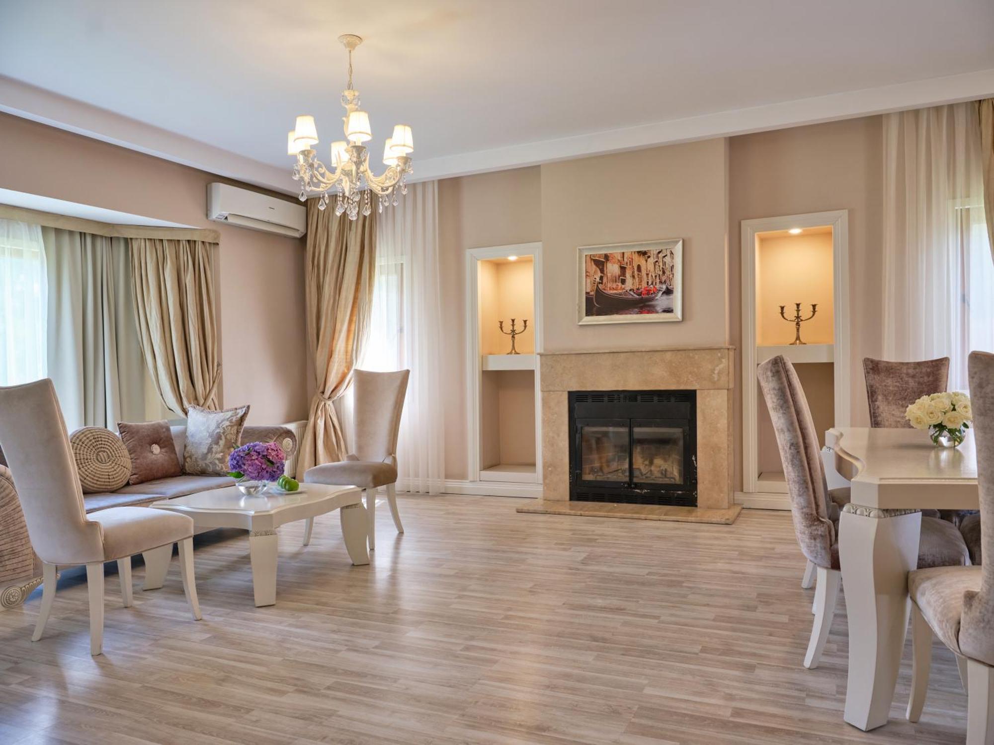 Qafqaz Riverside Hotel Gabala Eksteriør bilde A living room in a modern apartment