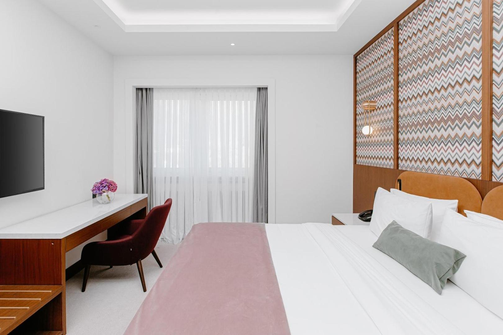 Qafqaz Riverside Hotel Gabala Eksteriør bilde Deluxe Room